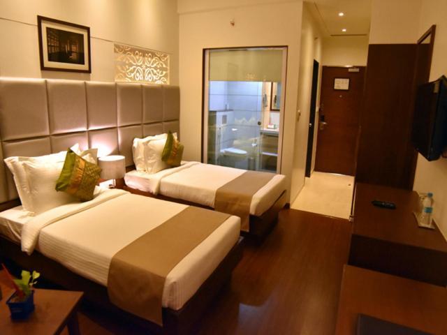 Comfort Inn Donil Vadodara Exterior foto